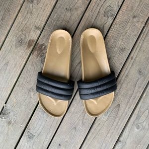 Black Classic Sandalia